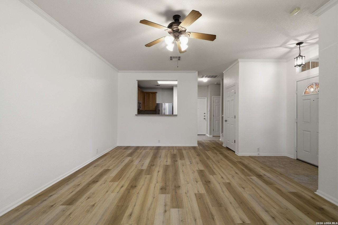 2535 Grayson Way - Photo 4 of 25