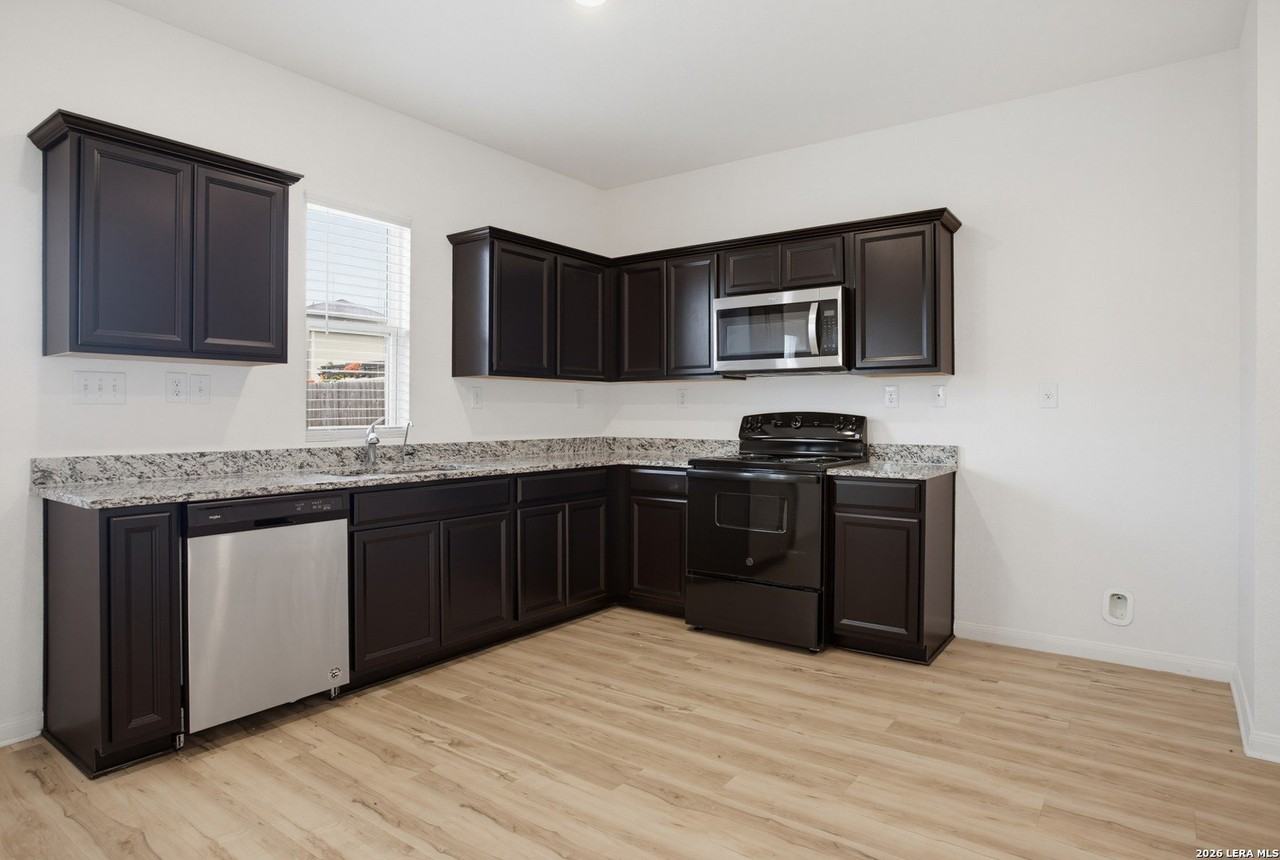 14318 Elkhorn Crst - Photo 7 of 20