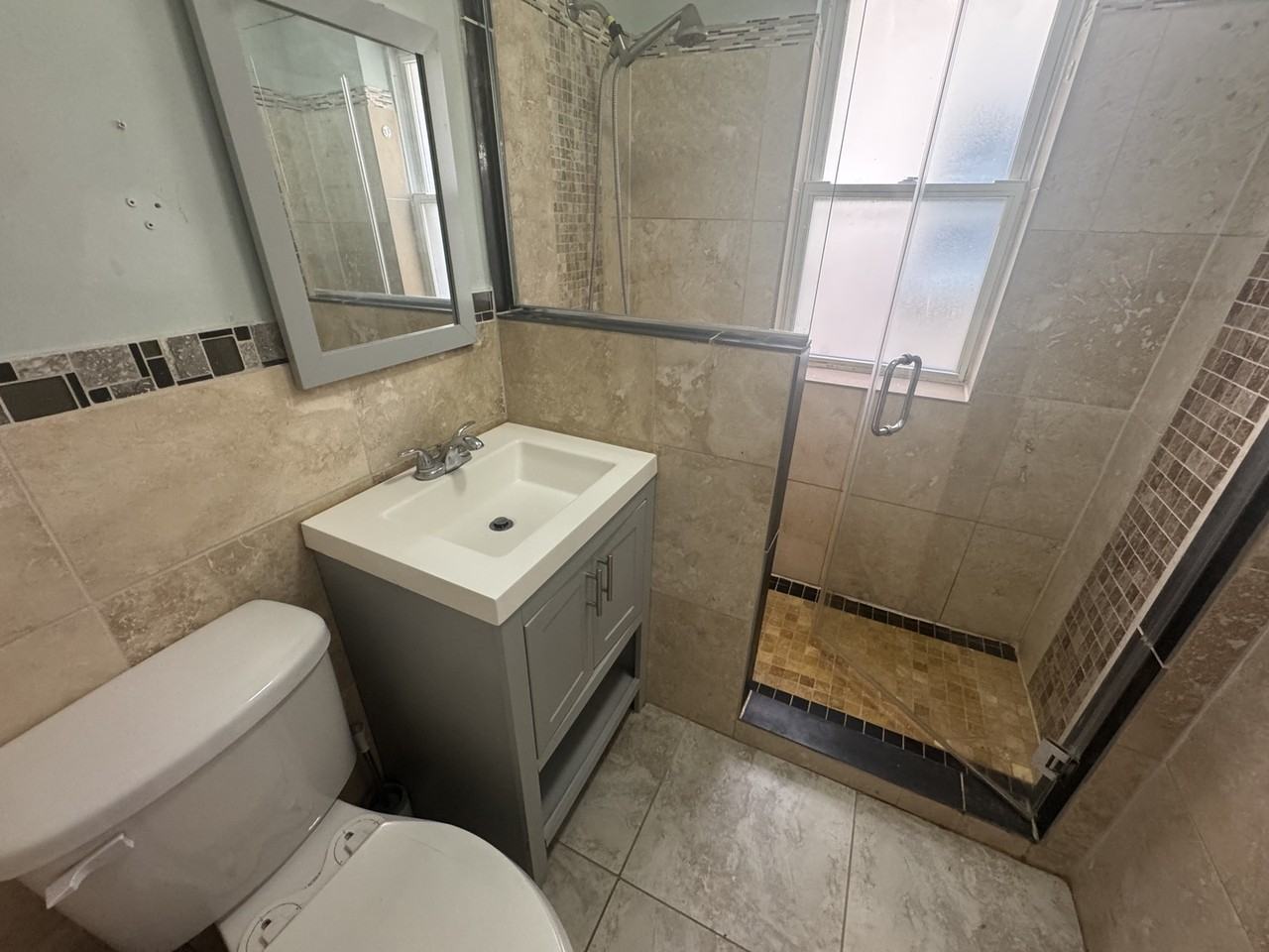 5405 N Sawyer Ave ##1 - Photo 7 of 12