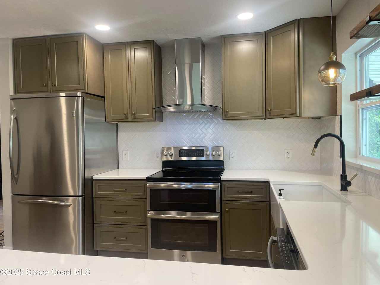 411 Palmetto Ave - Photo 6 of 16