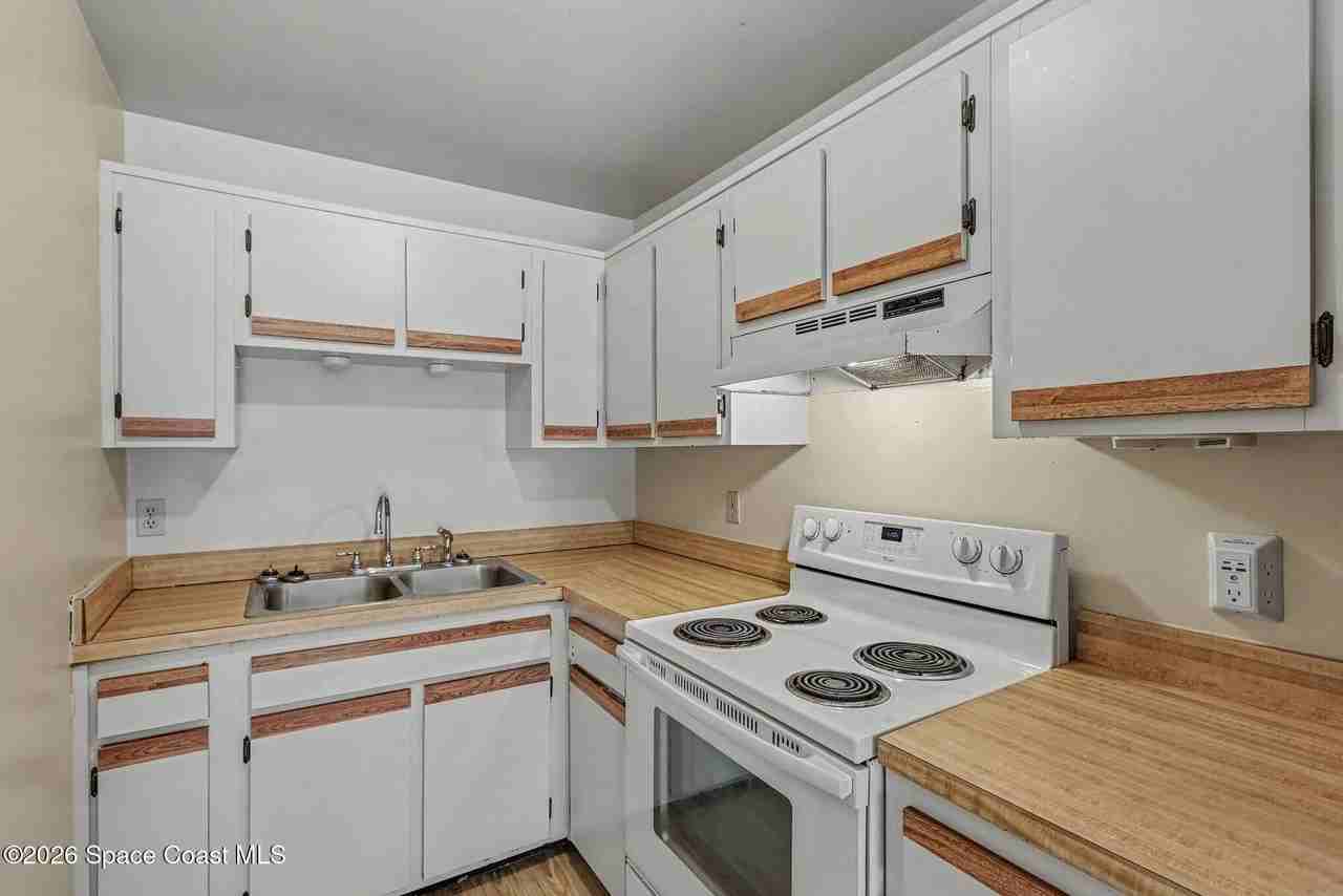 1951 Convair St Se #103 - Photo 6 of 14
