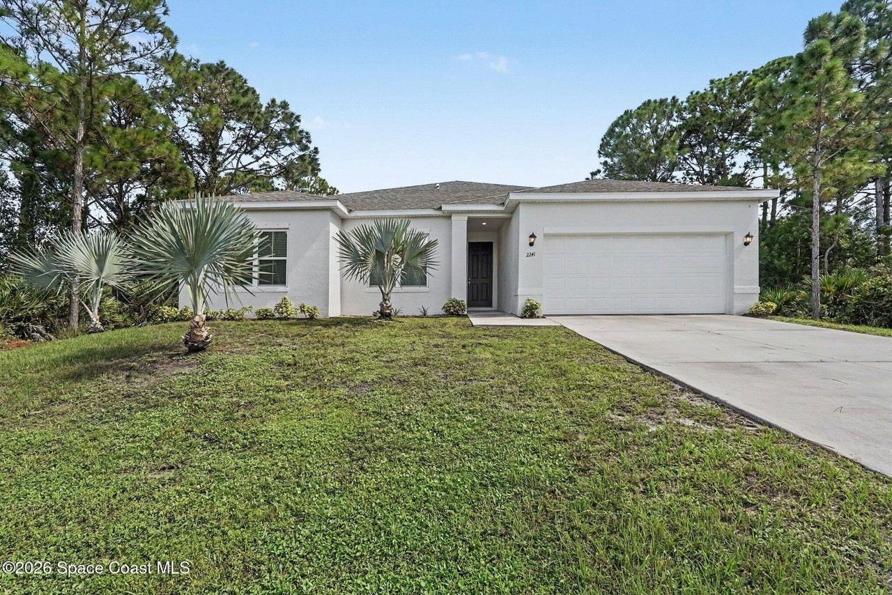 2241 San Filippo Dr Se - Photo 2 of 26