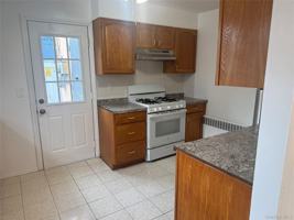 featured image of 646 E Park Ave