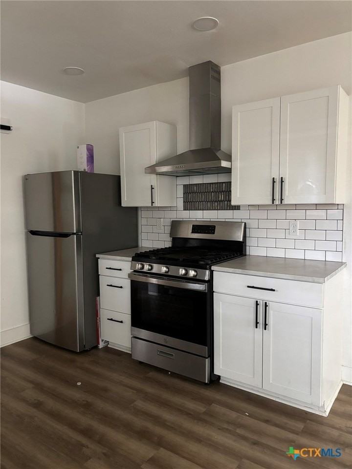804 S Liberty St - Photo 5 of 12
