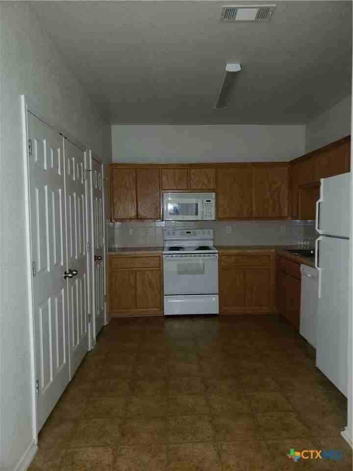 2810 Ashley Dr #2810 - Photo 7 of 13