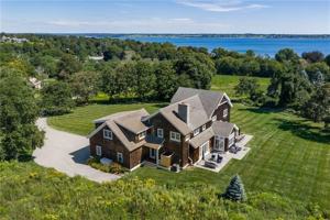 featured image of 303 Howland Ave