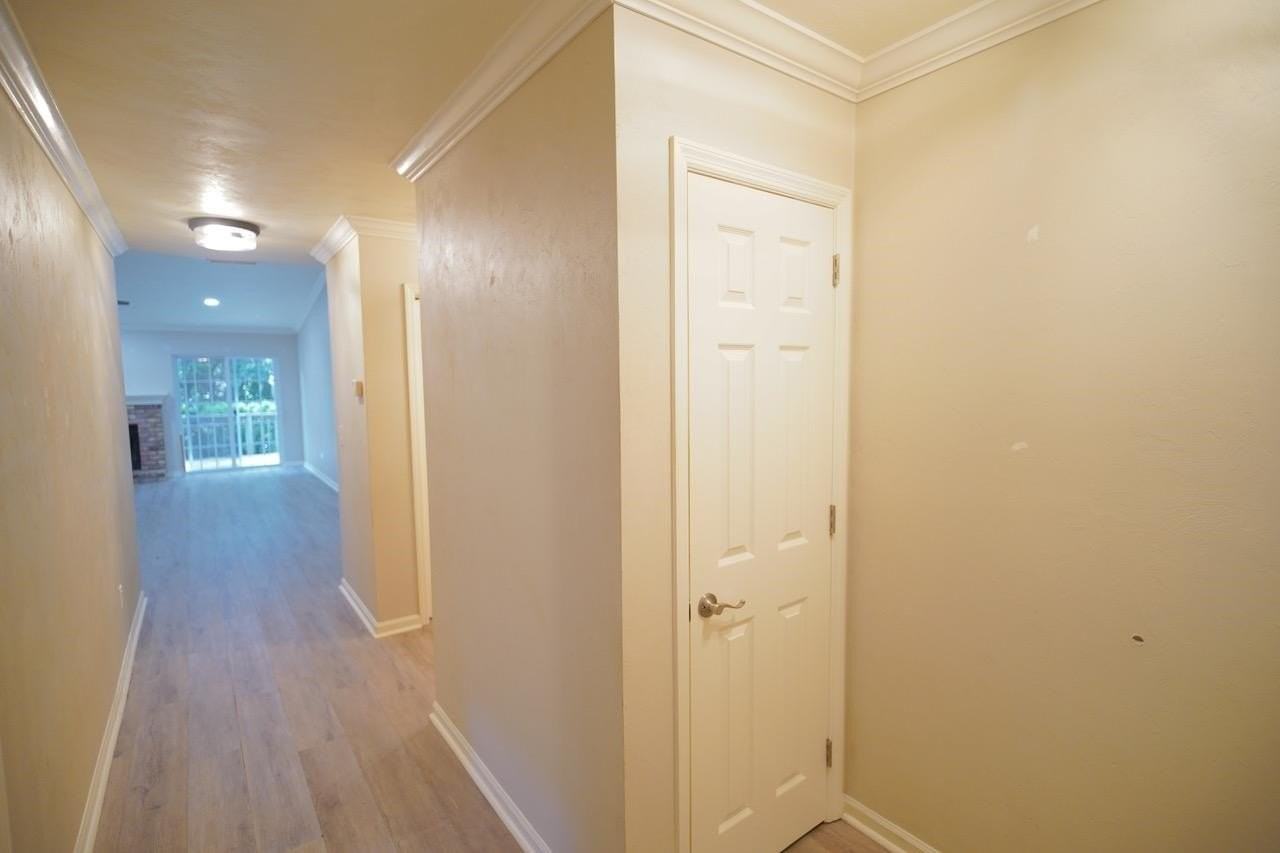1401 Sturbridge Pl - Photo 6 of 24