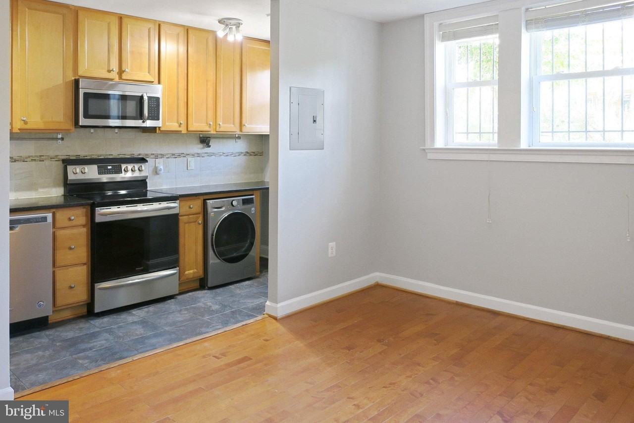 1815 A St Se #101 - Photo 5 of 20
