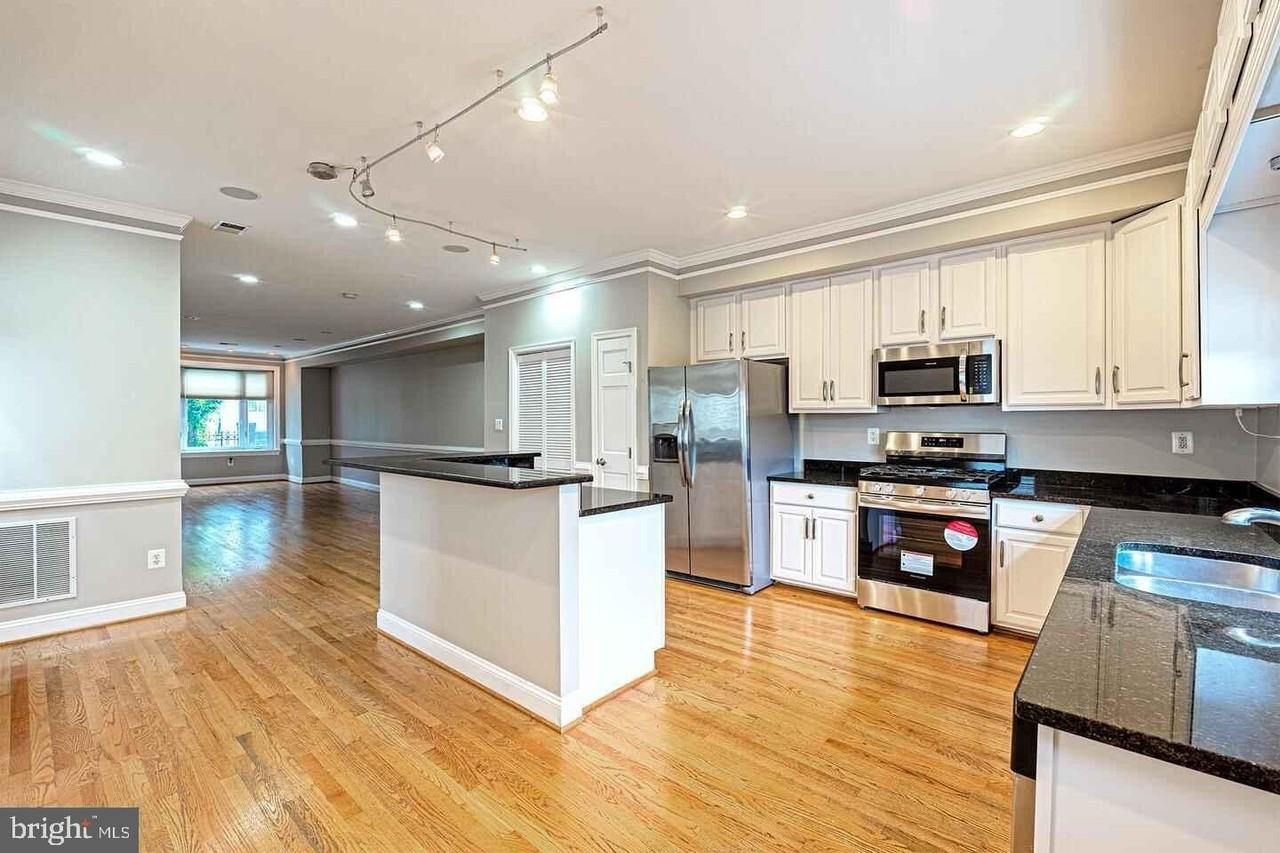 1535 Gales St Ne - Photo 2 of 28