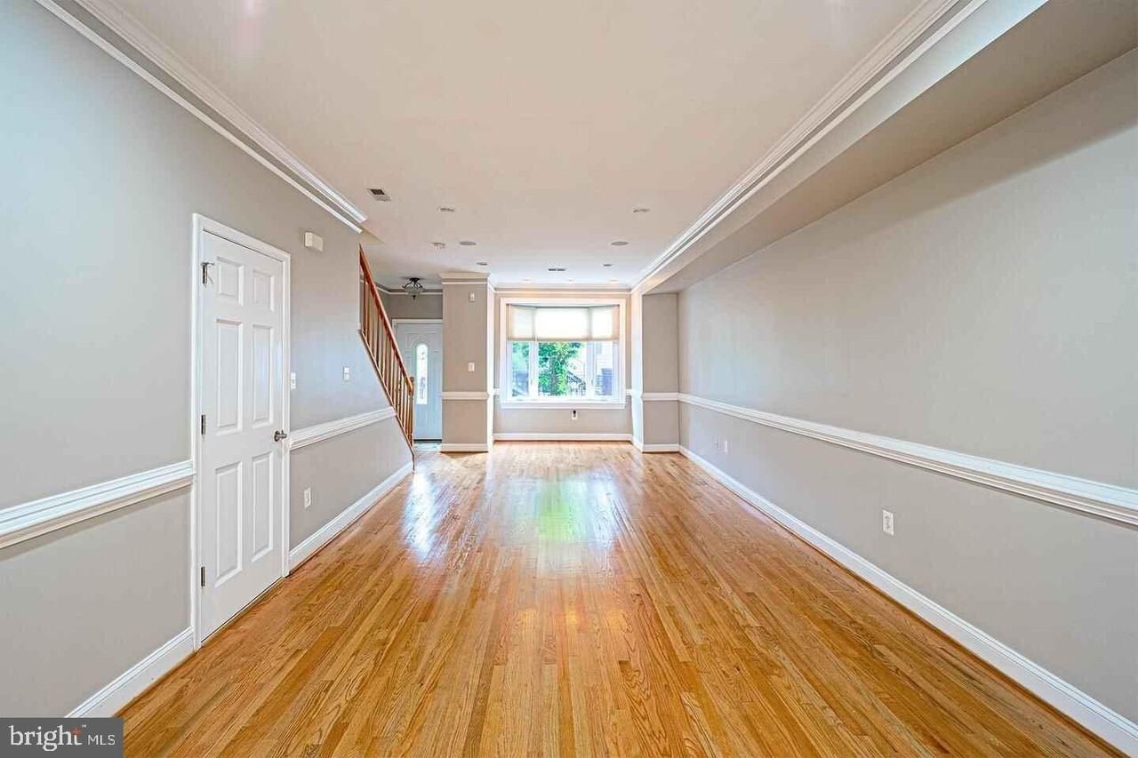 1535 Gales St Ne - Photo 4 of 28