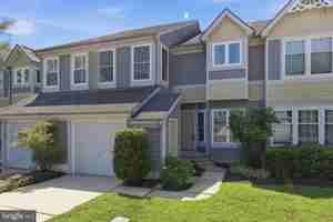 featured image of 6 Hemsted Ct