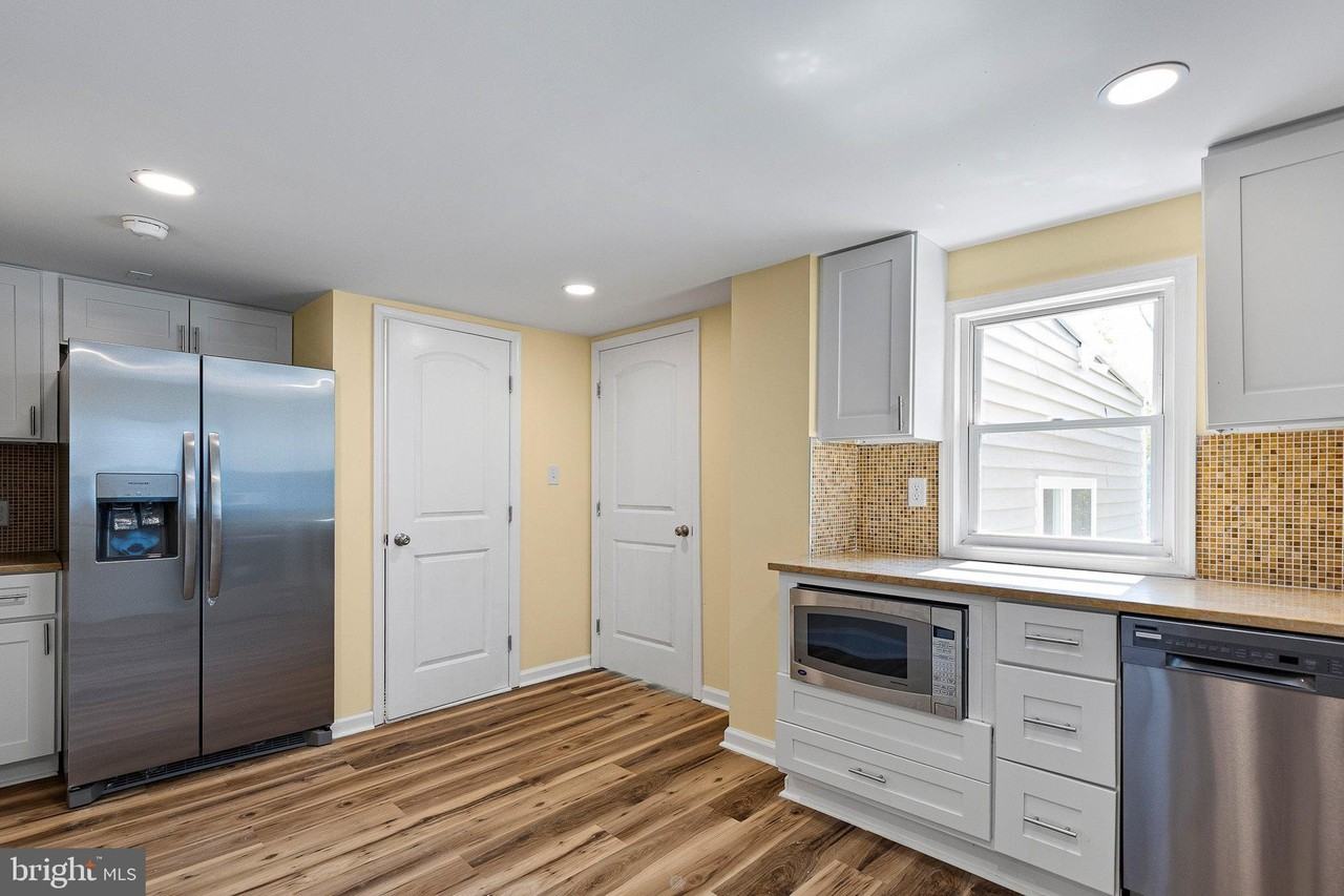 30 E Main St - Photo 2 of 30