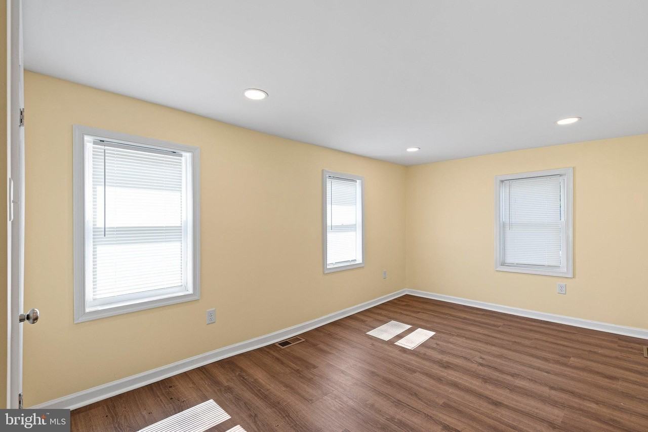30 E Main St - Photo 6 of 30