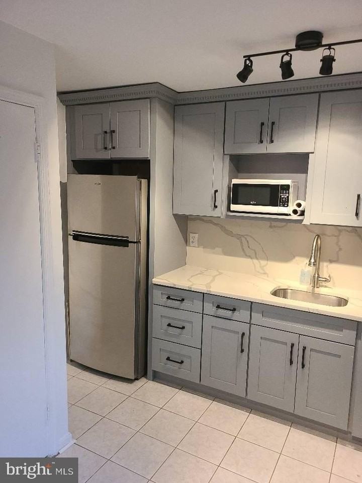 144 Crossbow Ln #283 - Photo 7 of 28