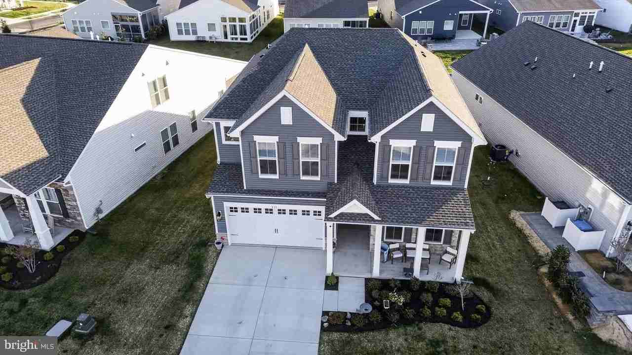 215 Kingfisher Ln - Photo 3 of 44