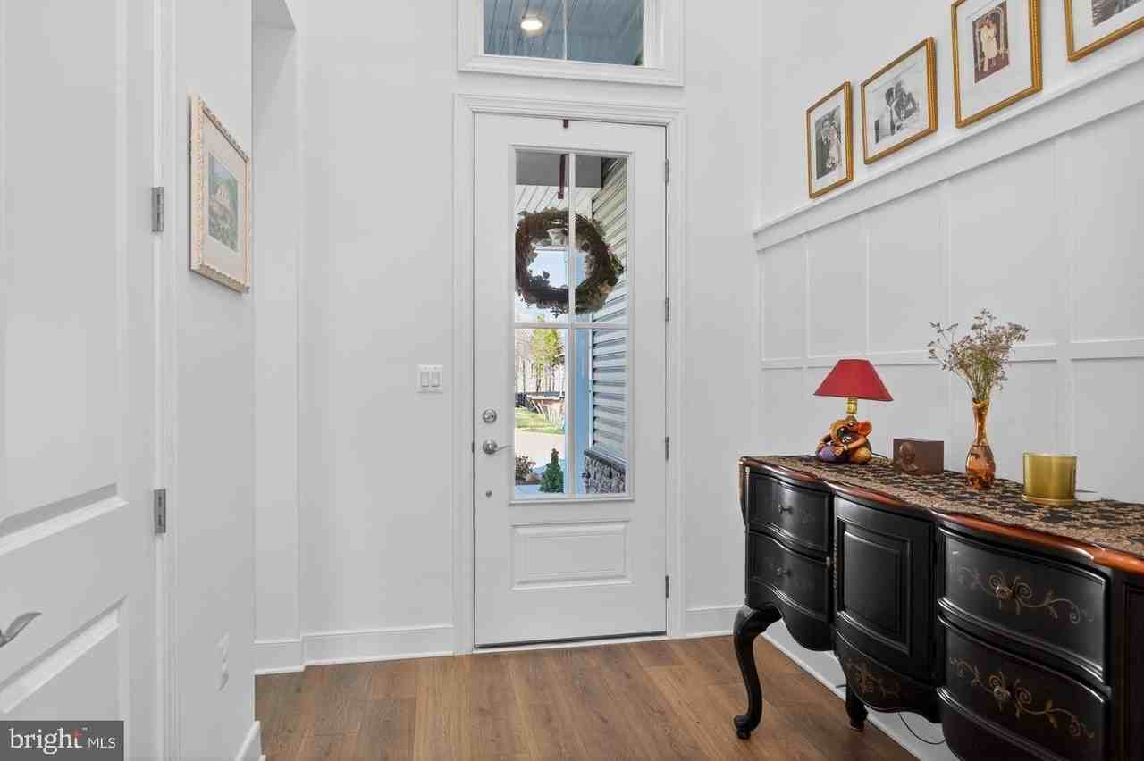 215 Kingfisher Ln - Photo 6 of 44