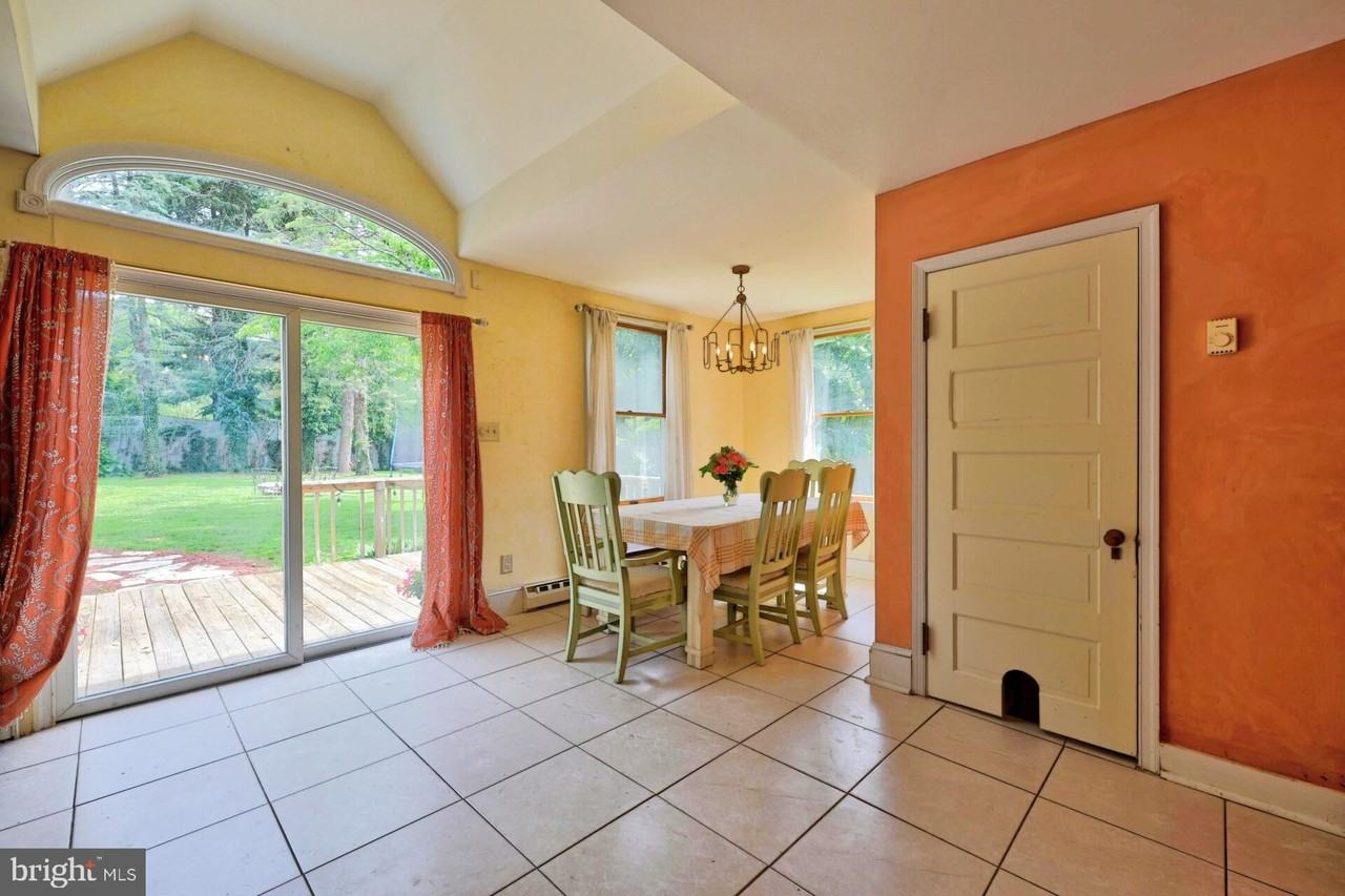 814 N Pennsylvania Ave - Photo 3 of 41