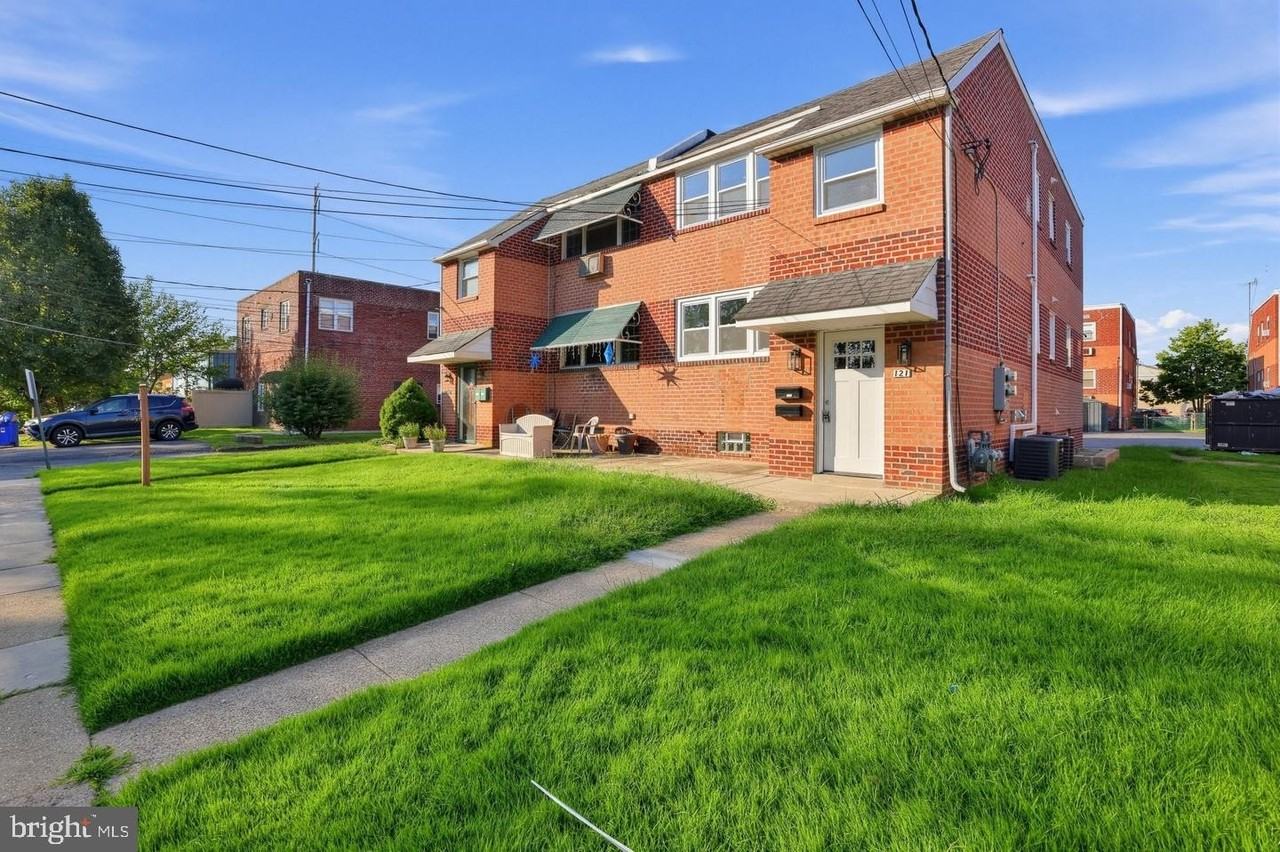 121 Rutledge Ave #B - Photo 2 of 15