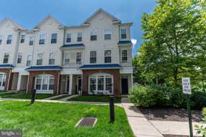 featured image of 98 Crystal Ln #98