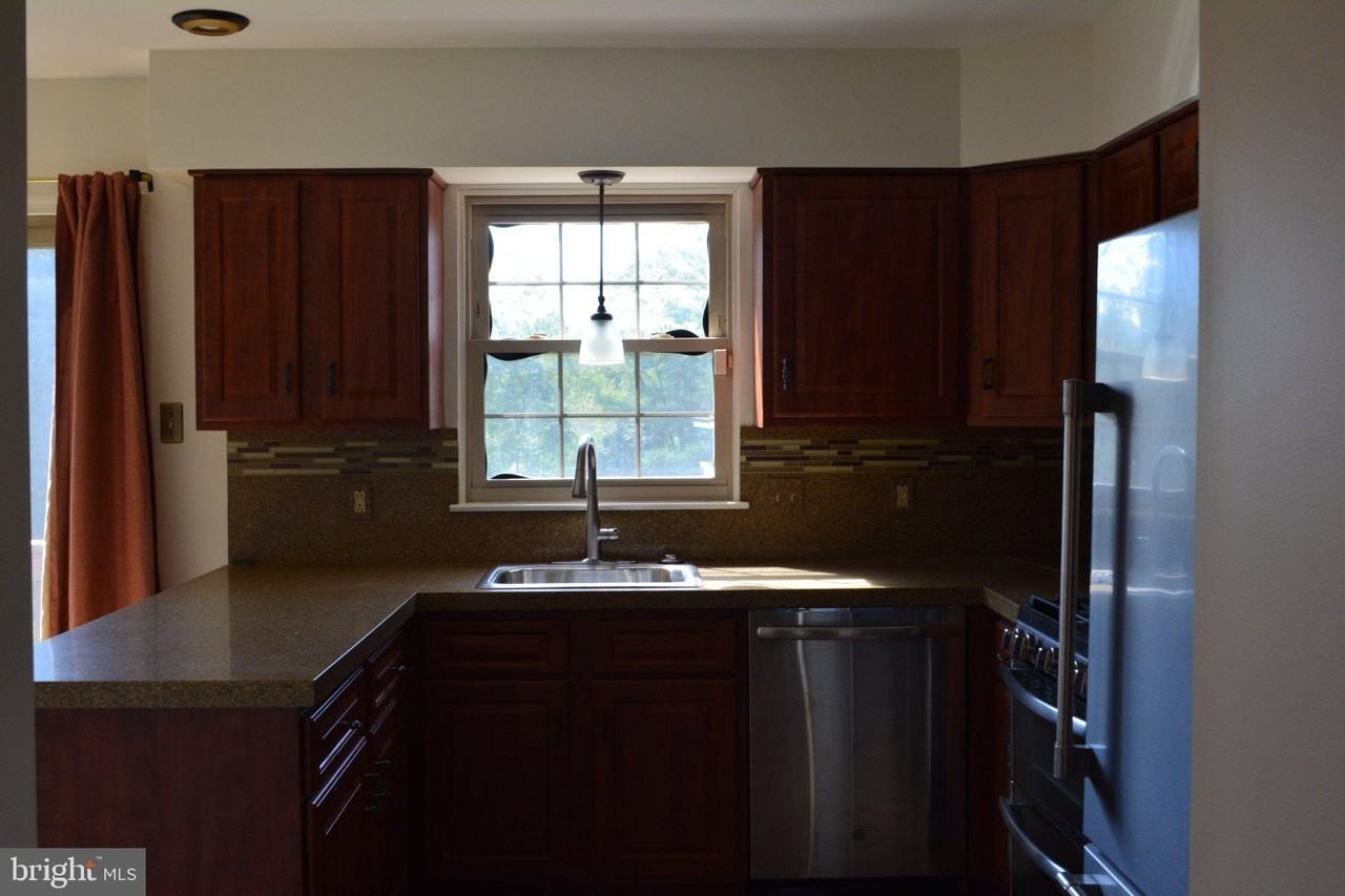 1155 Bramblewood Ct - Photo 4 of 12