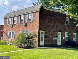 239 S 3rd St #B - Photo 1 of 1
