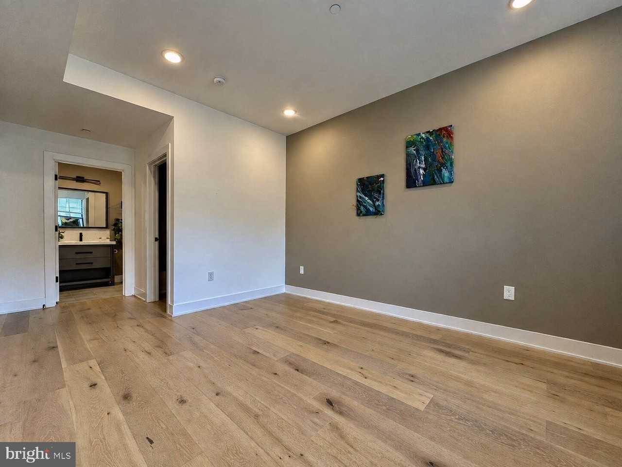 1232 N Front St #2D - Photo 5 of 20
