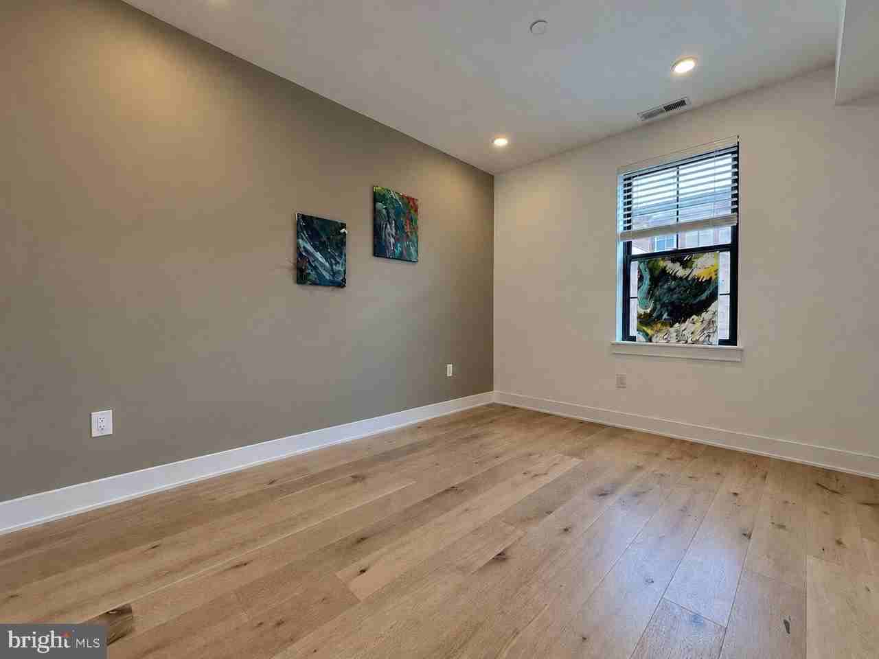 1232 N Front St #2D - Photo 7 of 20