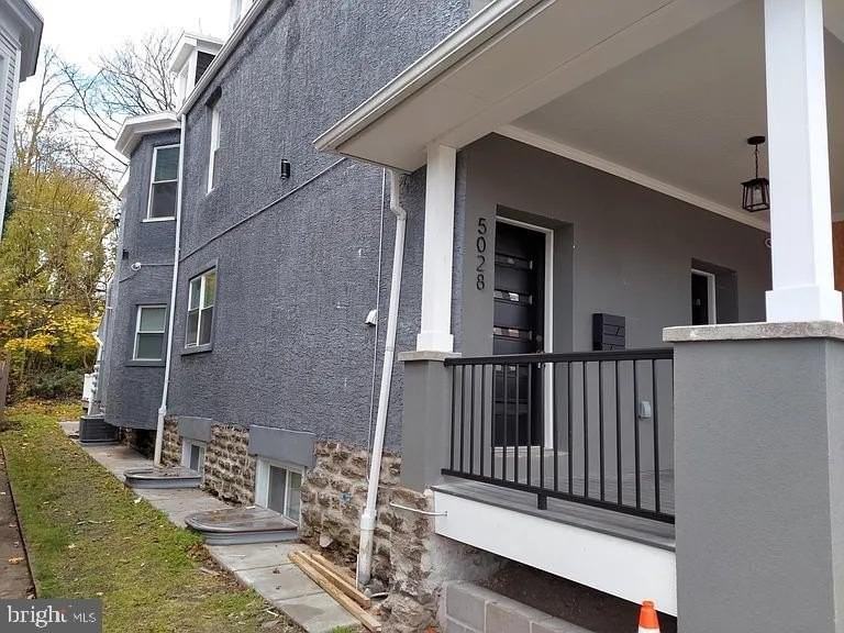 5028 Greene St #1 - Photo 5 of 10