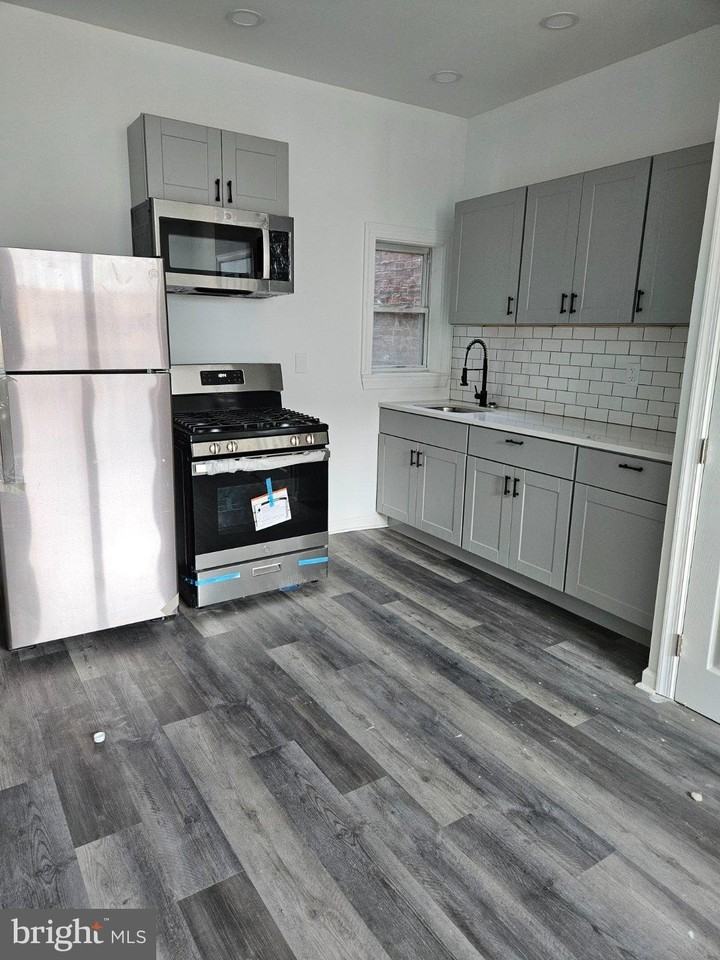 521 N 64th St - Photo 6 of 17