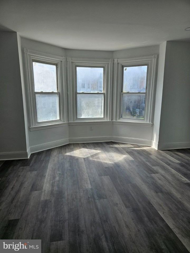 521 N 64th St - Photo 7 of 17