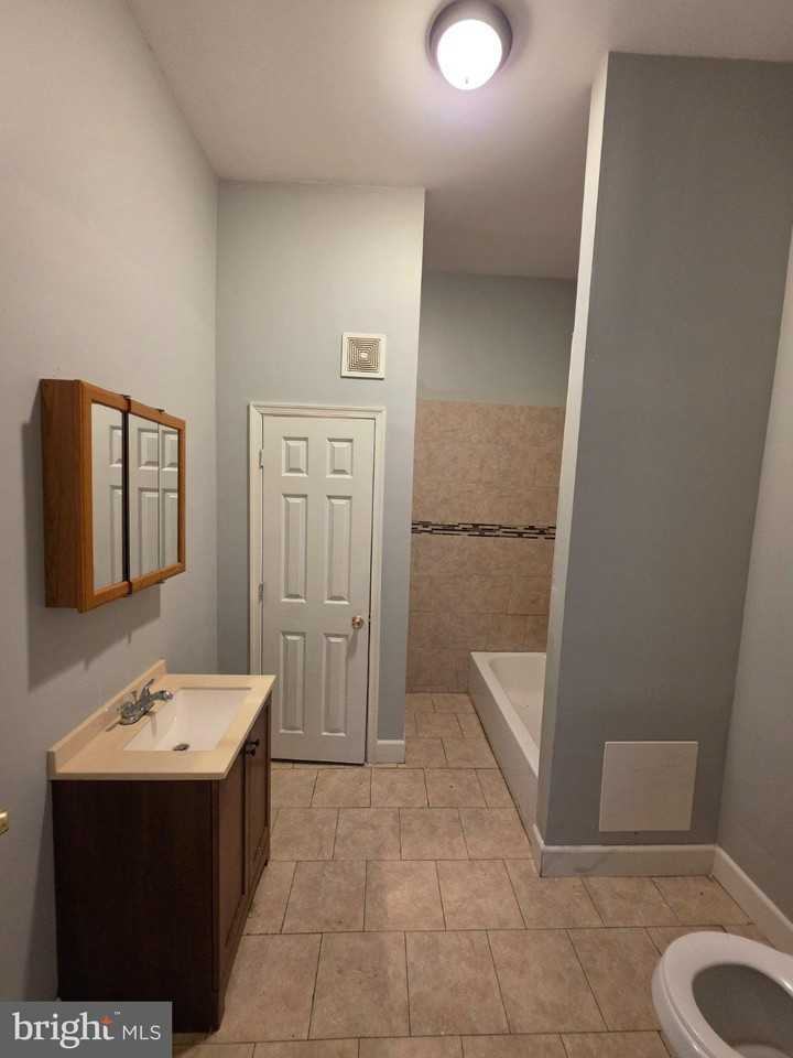 4938 Germantown Ave - Photo 3 of 5