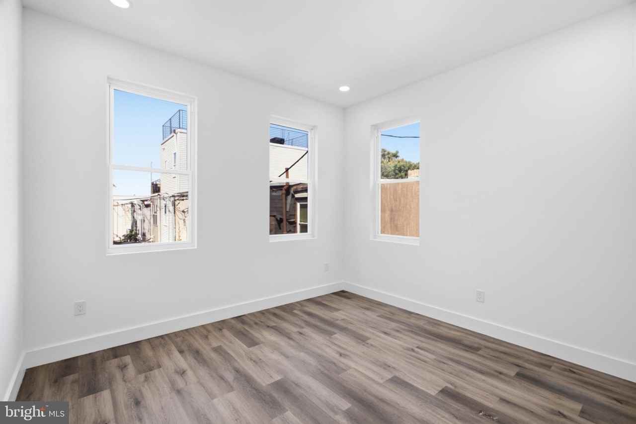 1520 S 22nd St #2 - Photo 2 of 21