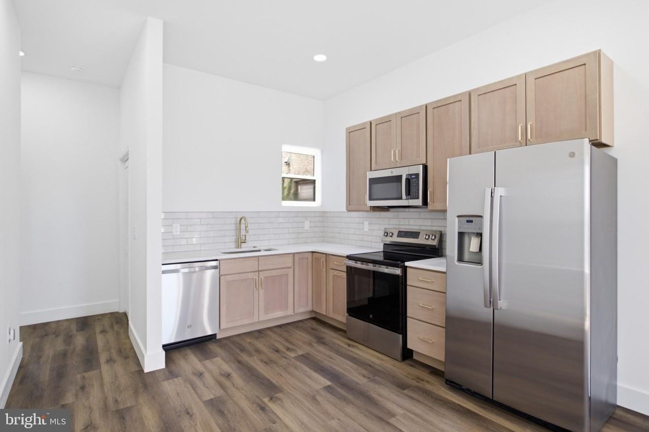 1520 S 22nd St #2 - Photo 6 of 21