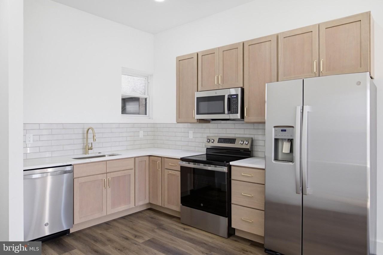 1520 S 22nd St #2 - Photo 7 of 21