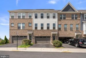 featured image of 2604 Loganberry Dr