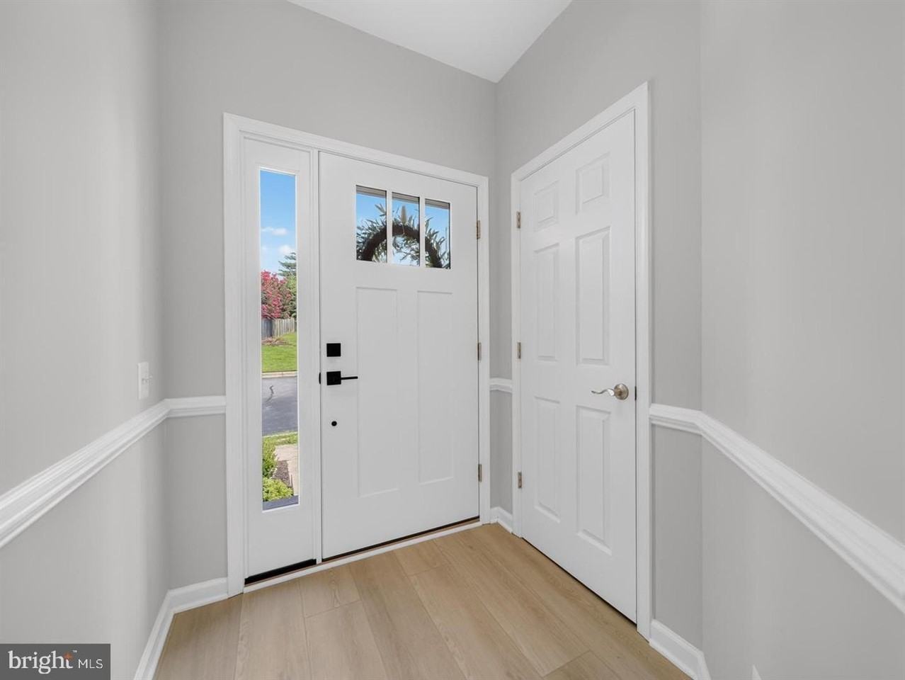 11739 Gascony Pl - Photo 4 of 28