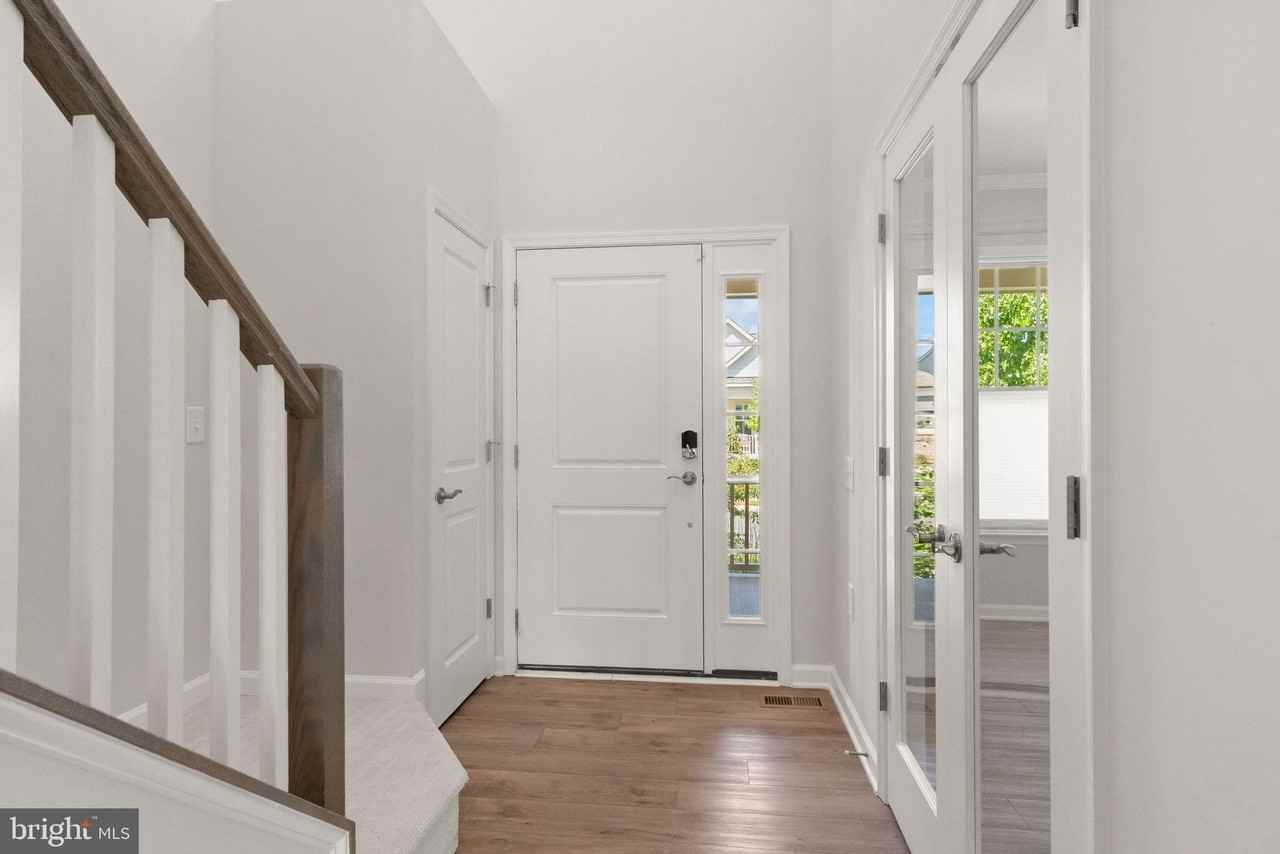 15795 Gardenia Ridge Way - Photo 7 of 50