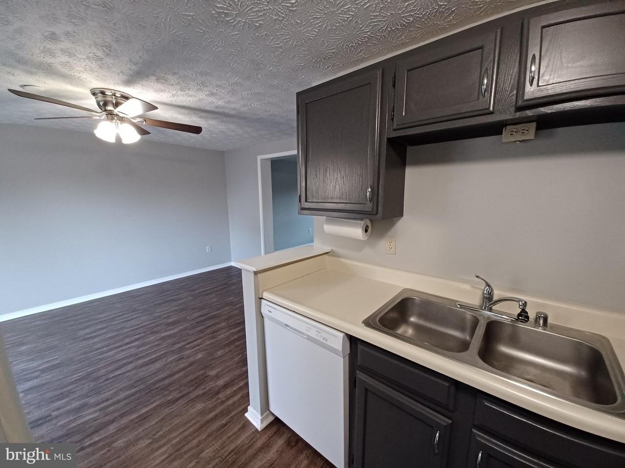 281 Old Furnace Rd - Photo 4 of 18