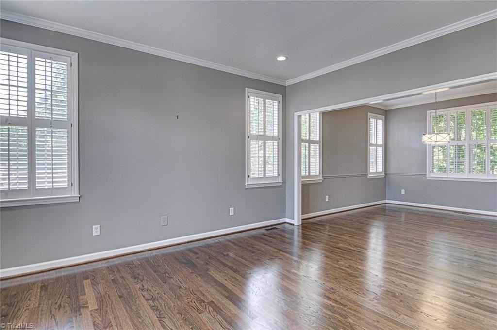 5 Crab Tree Ct - Photo 5 of 36