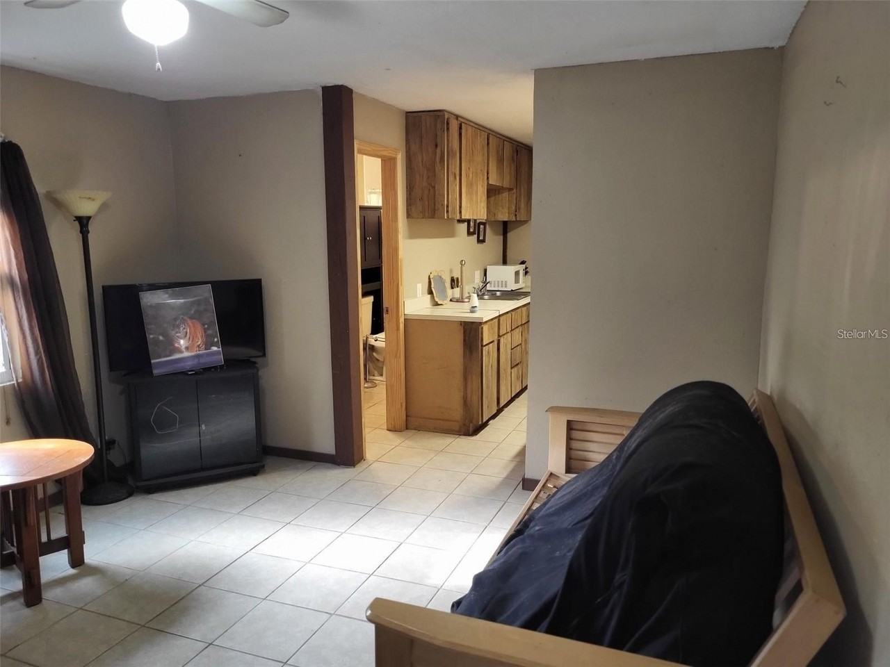 11115B Pinto Dr - Photo 3 of 10