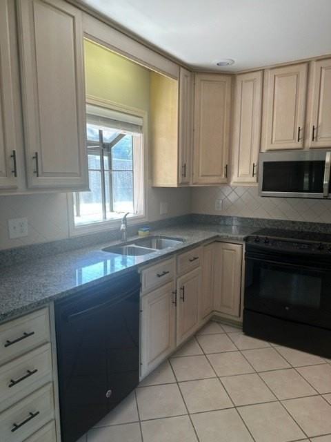 101 Whippoorwill Dr - Photo 4 of 23