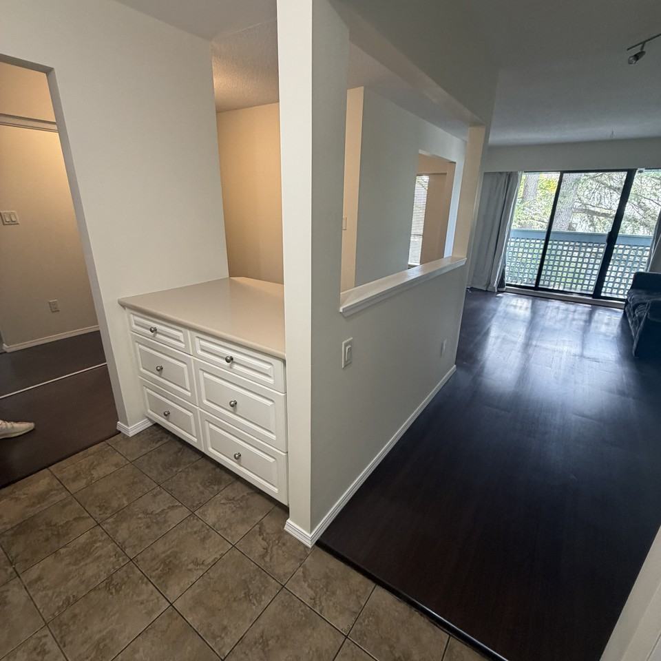 601 North Road #211 - Photo 2 of 17