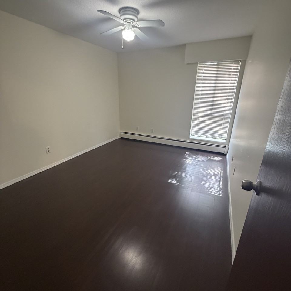 601 North Road #211 - Photo 7 of 17