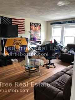 242 Foster St - Photo 3 of 10