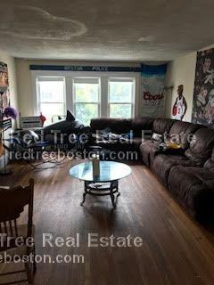 242 Foster St - Photo 6 of 10