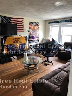 240 Foster St #TOP - Photo 5 of 10