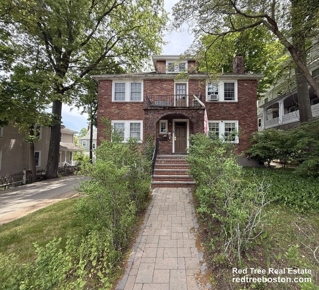 282 Foster St #1