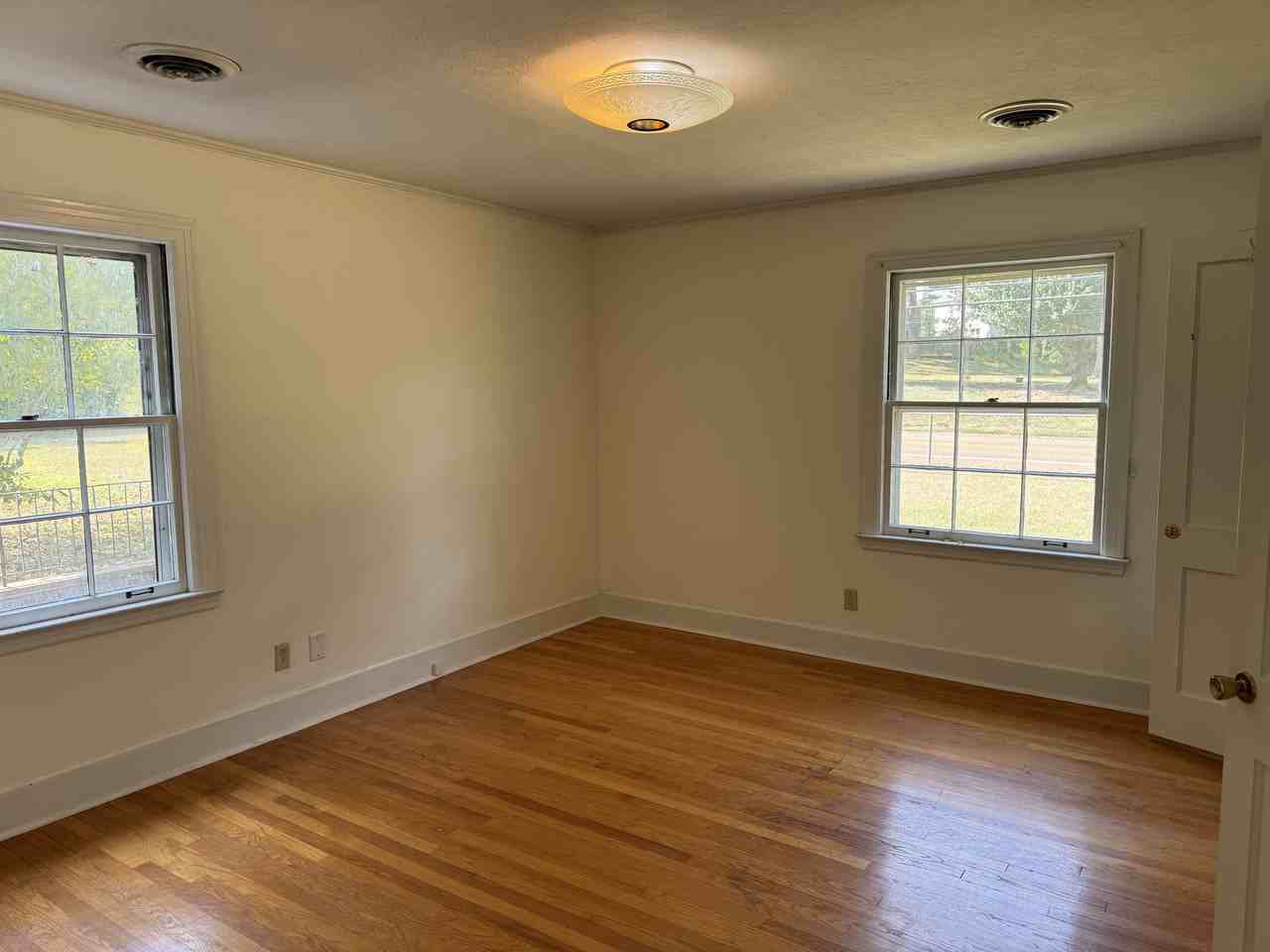 527 College Hill Rd #1 - Photo 7 of 13