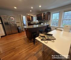 featured image of 282 Foster St #2