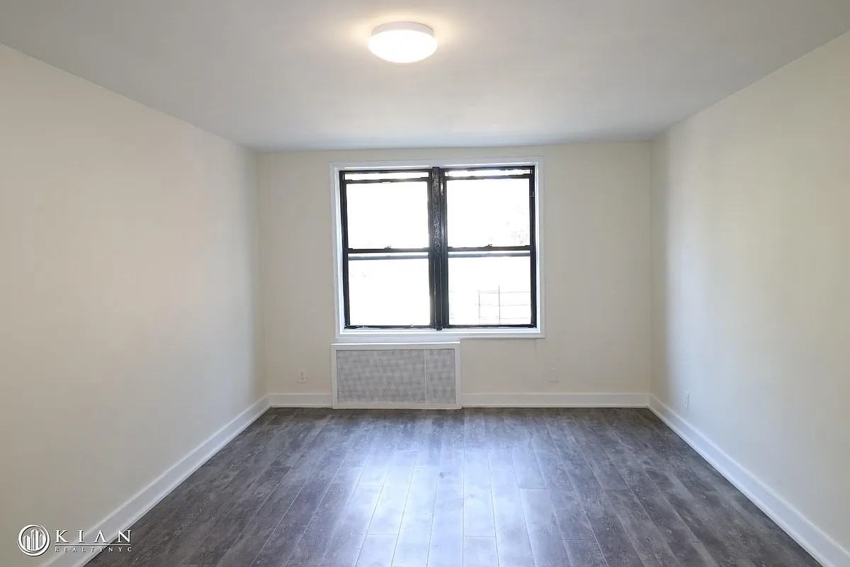 41-40 Denman Street #4L - Photo 4 of 8